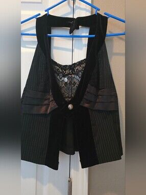 Black Lace-y2K BKE Velvet & Lace Vest 🖤✨